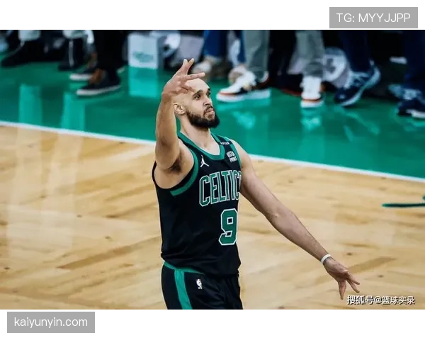 德里克·怀特突破出手占比提升显著 拉开团队进攻空间