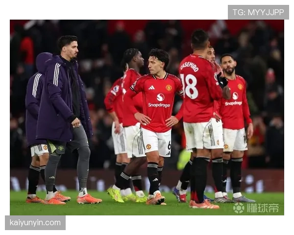曼联伪复兴暴露深层问题，赛季走势面临严峻考验